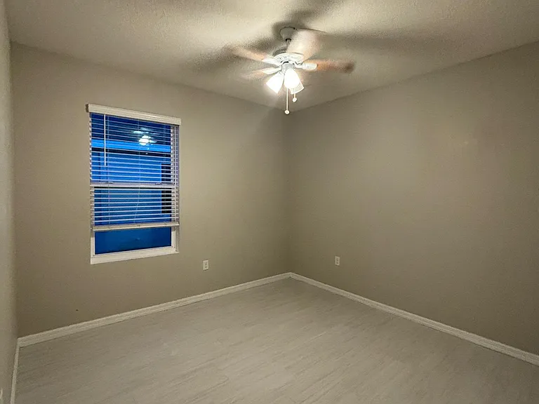 8103 Bilston Village Ln — Photo 3
