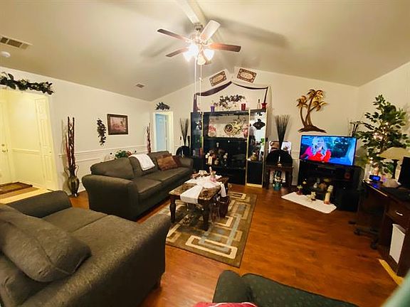 5th image of 205 Madre Cir