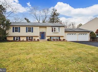 546 Poplar Dr, Riva, MD 21140
