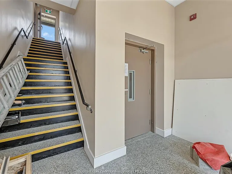 15 Renaud Dr #201 — Photo 20