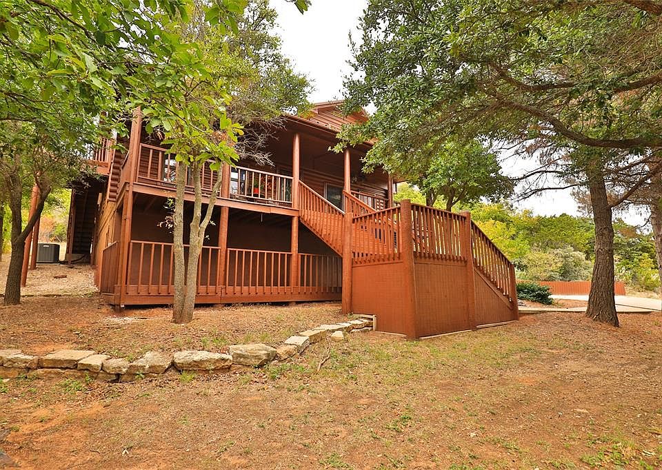 1st image of 170 Hidden Valley Dr