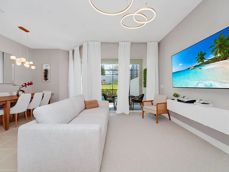 302 Captiva Dr — Photo 11