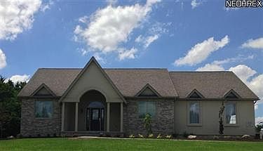 2nd image of 3380 Linden Pl