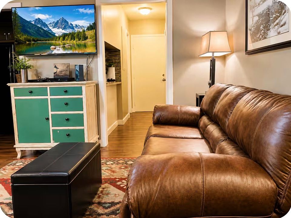 1st image of 301 Pinnacle Inn Rd #4106