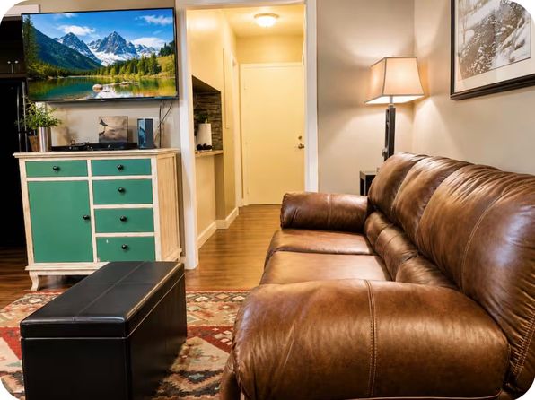 301 Pinnacle Inn Rd #4106