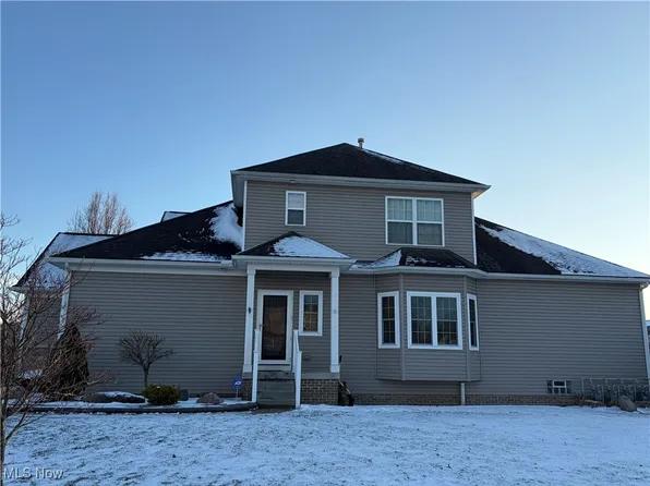 7876 Overton Dr, Mentor, OH 44060