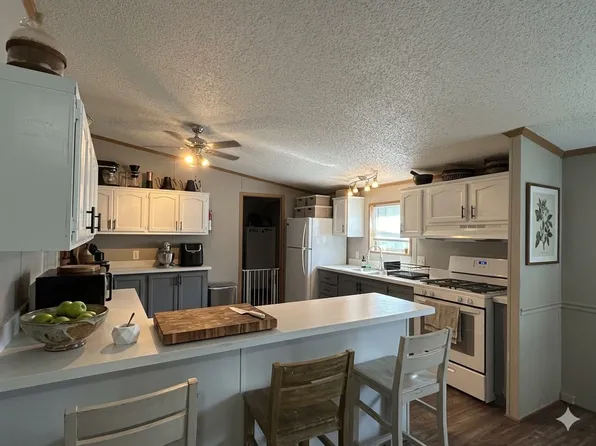 17067 Detroiter Ave #30, Davisburg, MI 48350