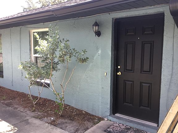 2nd image of 4342B Hargrave St