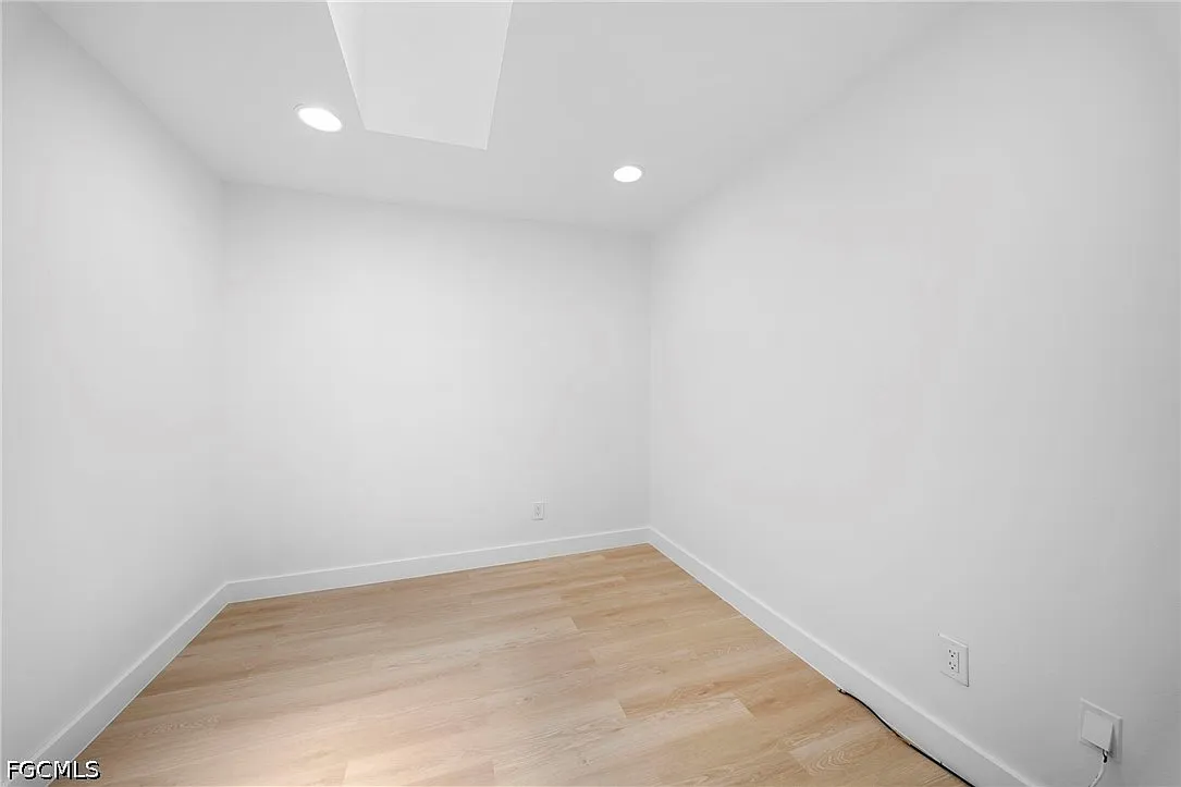 2 bed, 2.0 bath, 1080 sqft, $1,495 — Photo 3