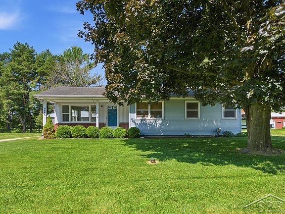 5th image of 4665 N River Rd