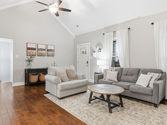 5th image of 505 Greystoke Ln
