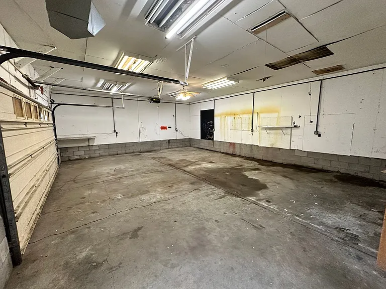 2321 W Sumner St — Photo 14