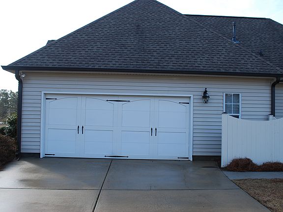 3rd image of 622 Graymont Dr