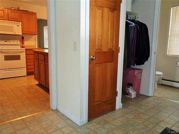 4th image of 915 Alfred Ln