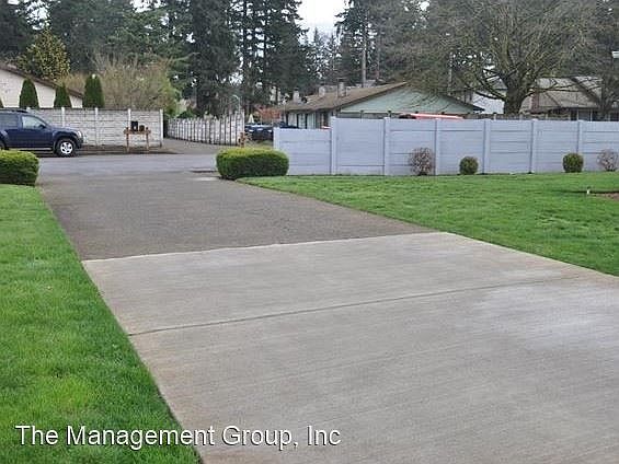 3rd image of 1202 NE 143rd Ave APT 2