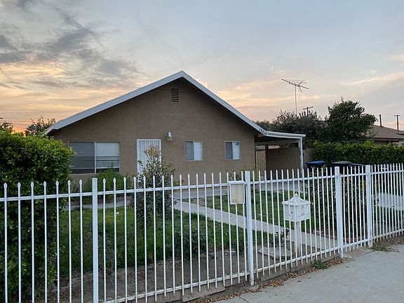 Gated front yard