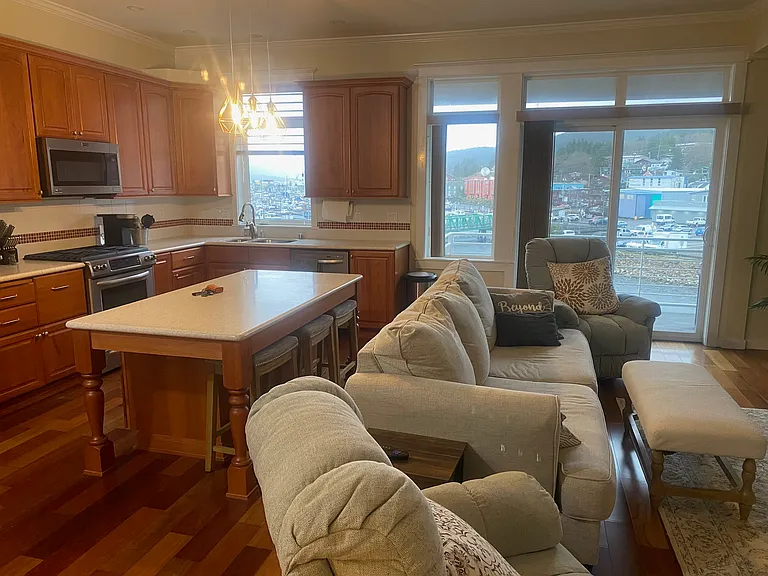 25 Jefferson Way #302 — Photo 1
