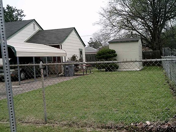 5th image of 1215 NW Lawton Ave