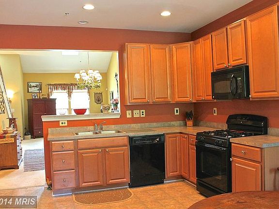 2nd image of 515 Sylview Ct