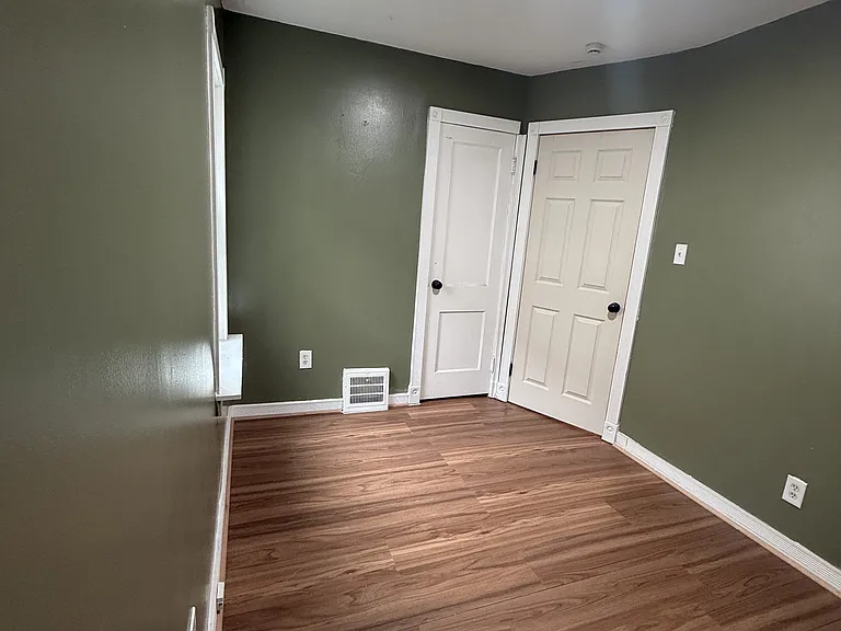 25428 Hopkins St — Photo 15