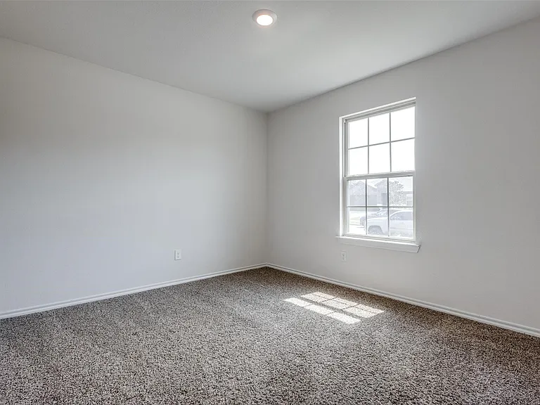 808 Saddle Horn Way — Photo 5