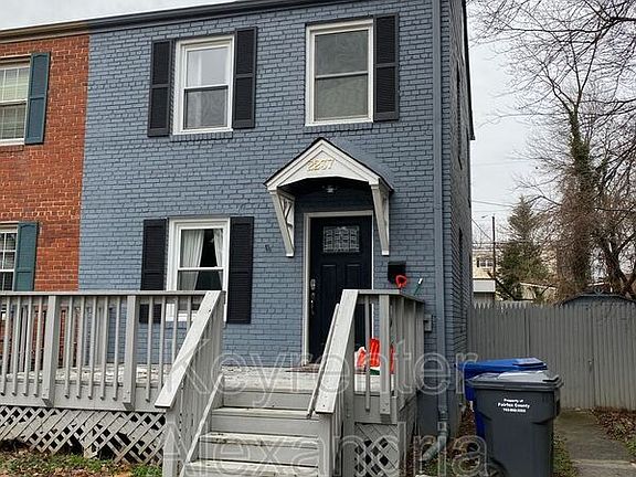 2nd image of 2237 Arlington Ter