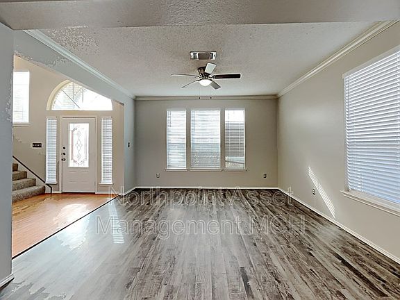 2nd image of 3972 Miami Springs Dr