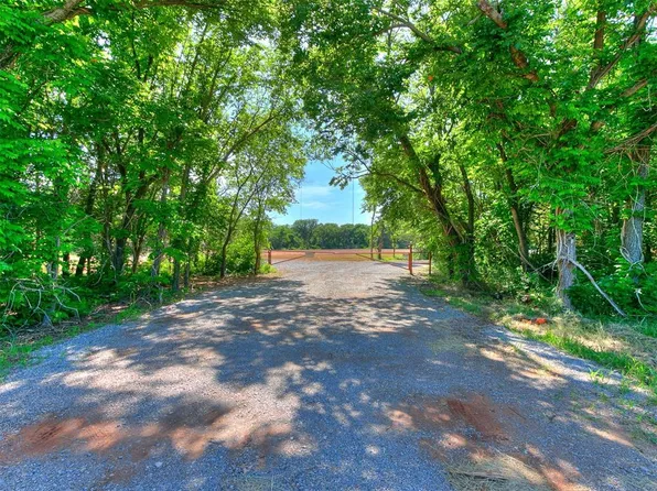 7679 N Martin Luther King Ave, Oklahoma City, OK 73111