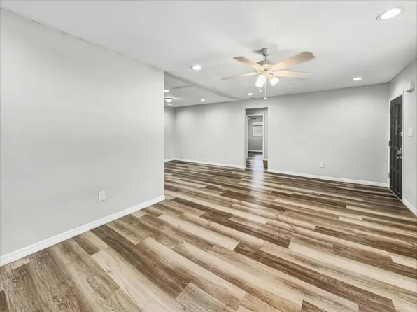 2185 Little Brook Ln, Clearwater, FL 33763