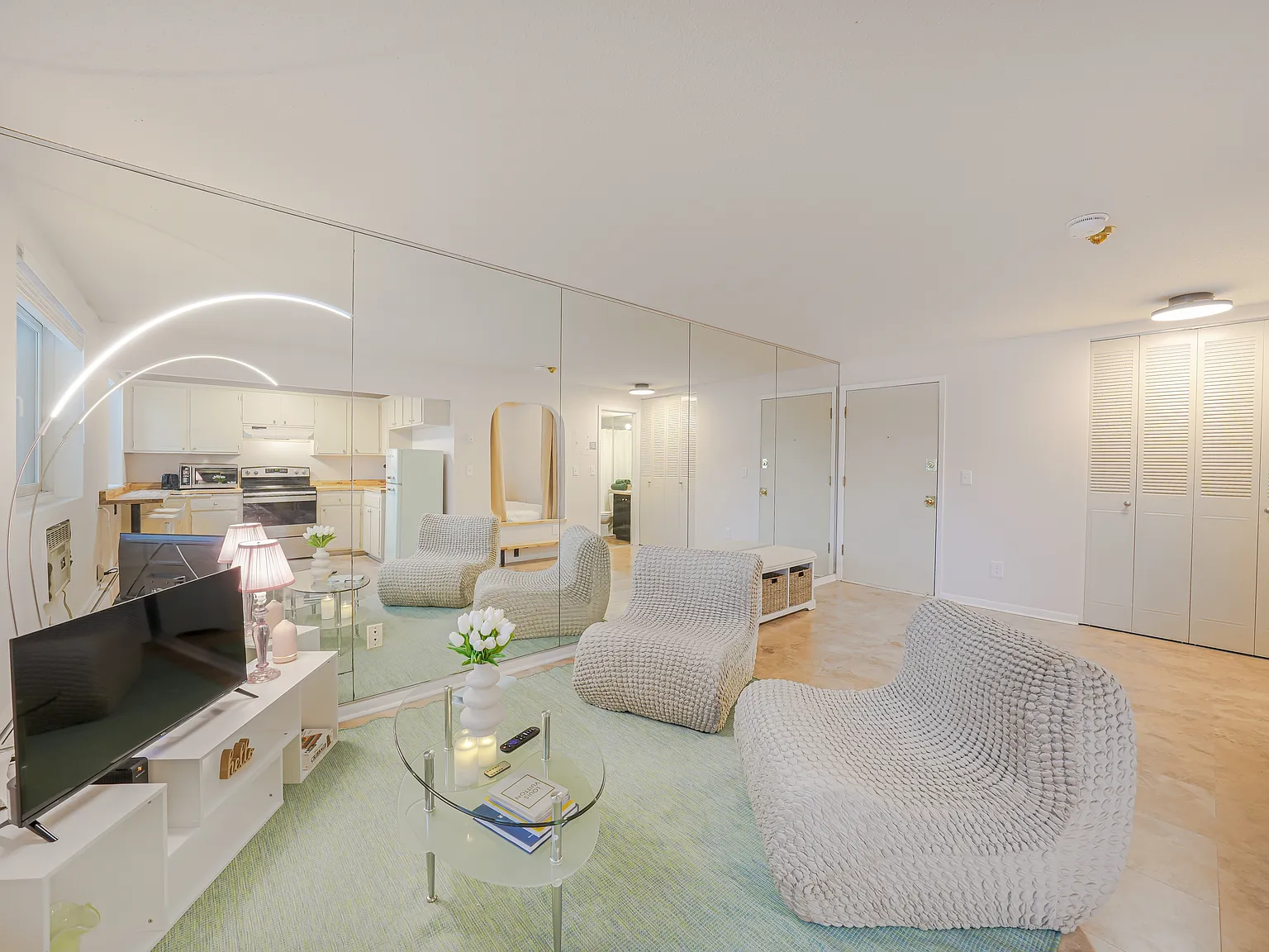 4379 Wilshire Blvd — Photo 3