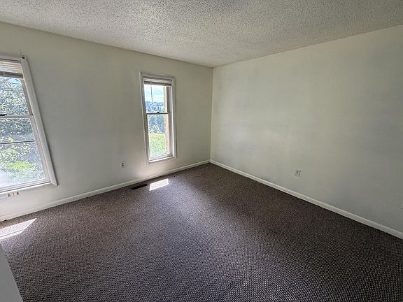 5th image of 308 Armory Rd #F