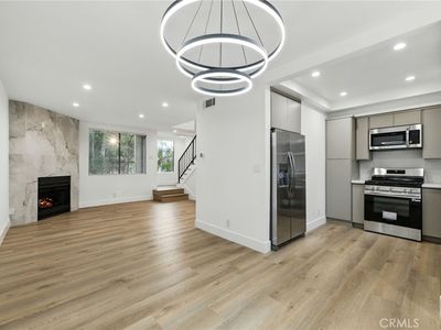 21720 Hart St APT 5, Canoga Park, CA, 91303