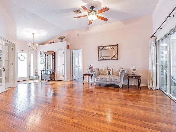 3rd image of 6722 N Lake Dr