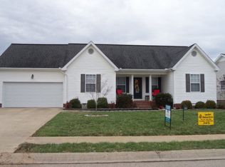988 Wing Tip Cir, Hopkinsville, KY 42240