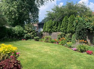 31 Lowden St, Pawtucket, RI 02860