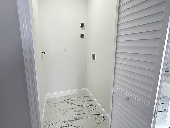 5th image of 47 Cottage St