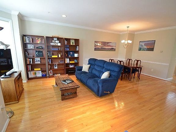 Family Room (View 1)