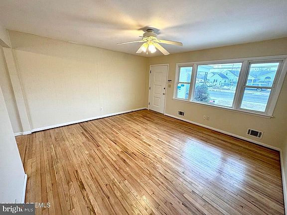 5th image of 1408 Beaver Dam Rd