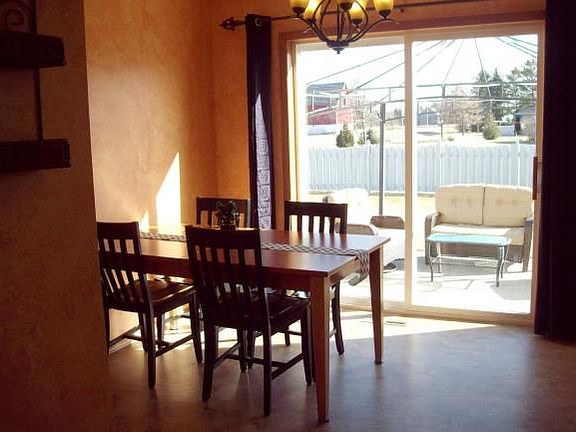 3rd image of 2054 Muirfield Way