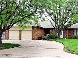 136 S Parkridge St, Wichita, KS 67209