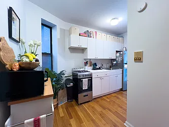 Rented by Denise Rosenblum, LREB