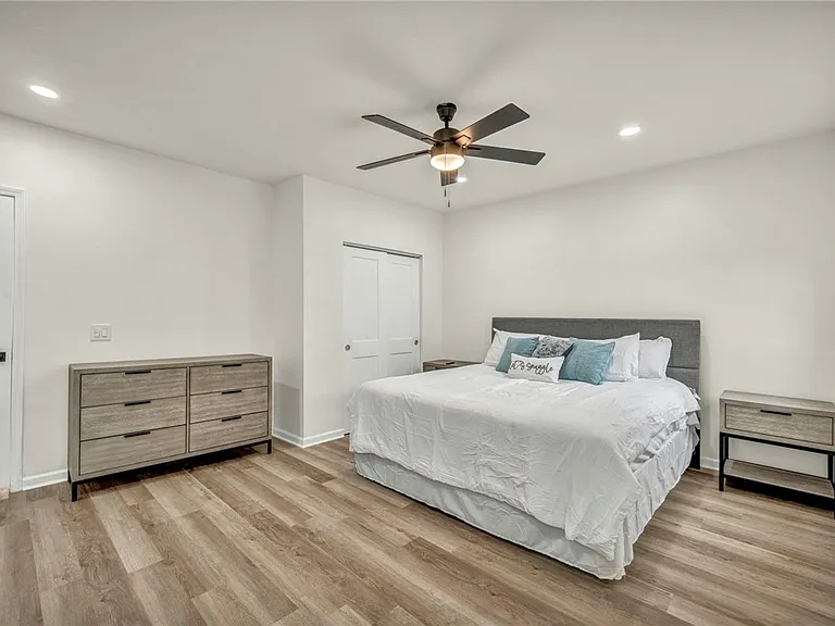 5115 Poe Way — Photo 20