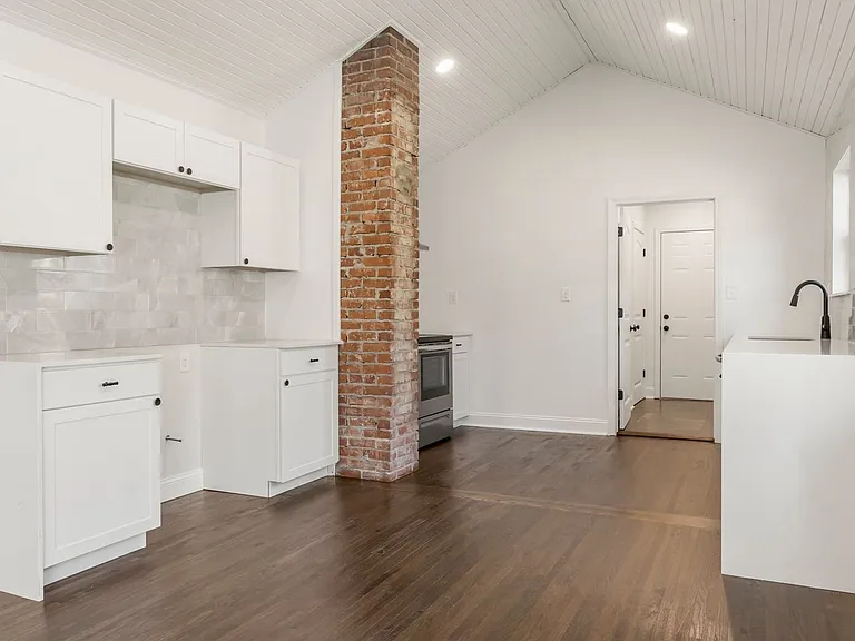1166 N Boston Pl — Photo 7