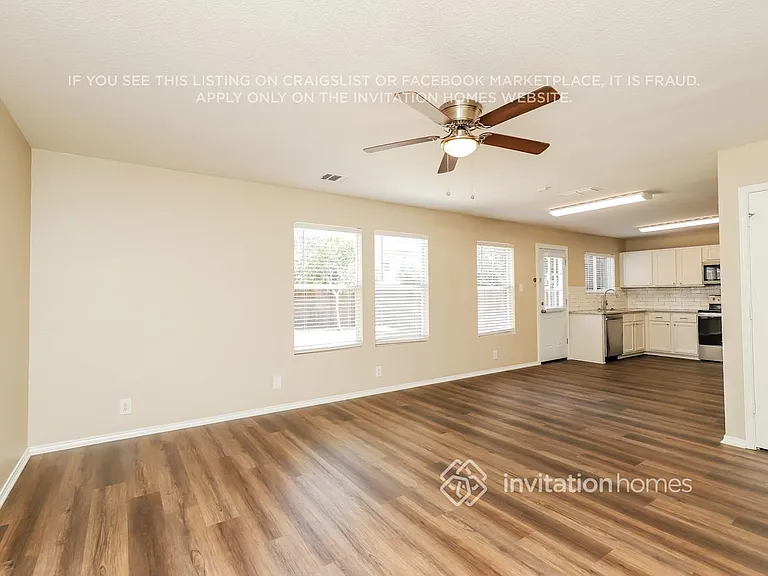 5710 Sherbrooke Oak — Photo 6