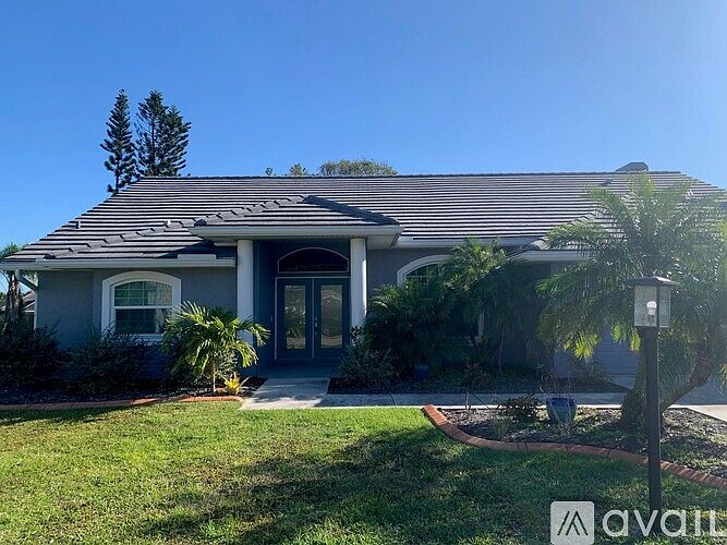 1st image of 1088 Hoover Cir