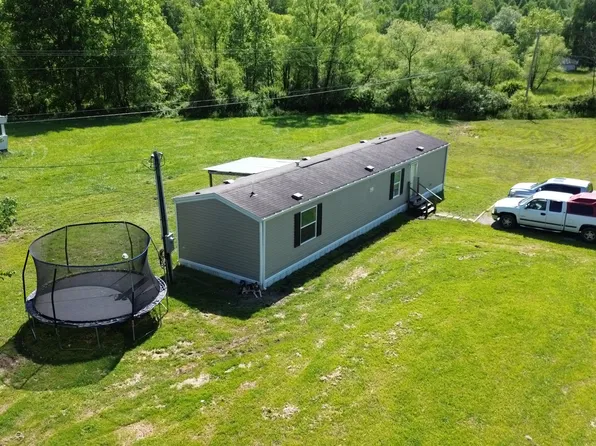 3012 McNeil Corn Creek Rd, Rockholds, KY 40759
