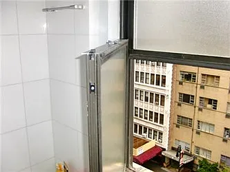 Rented by R New York