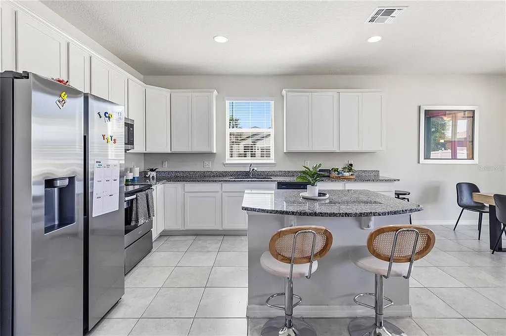 Building Photo - 17241 Goldcrest Loop