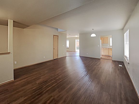 3rd image of 8216 186th St E