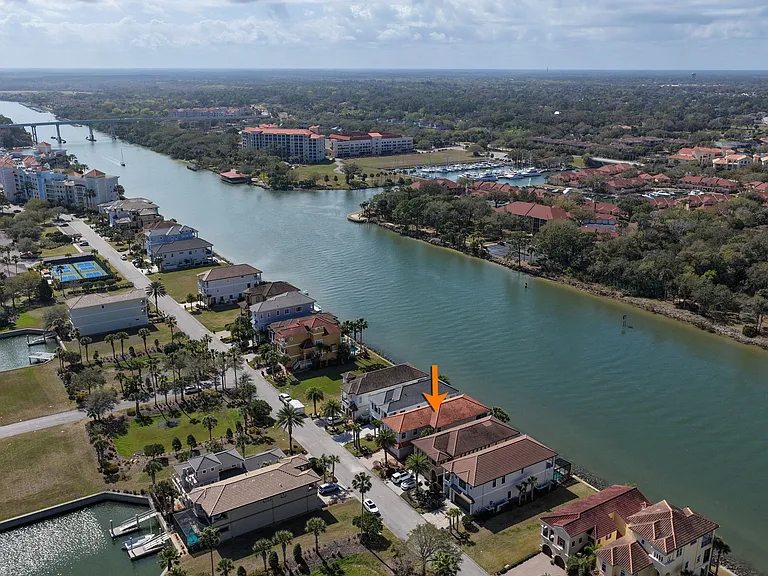 262 Yacht Harbor Dr — Photo 46